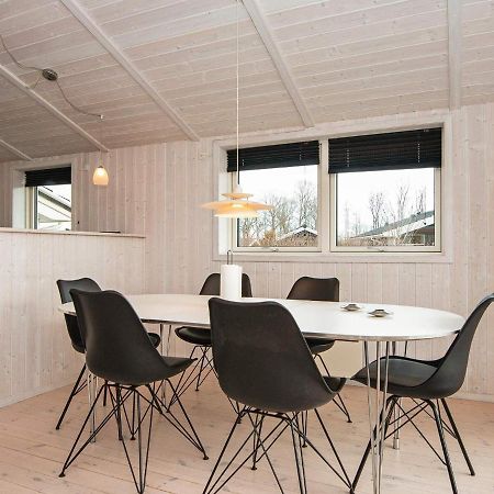 Three-Bedroom Holiday Home In Juelsminde 18 Sonderby  Exteriör bild