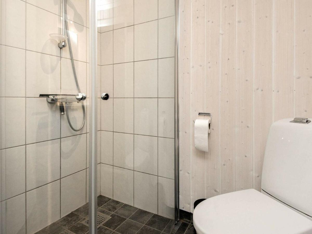 Three-Bedroom Holiday Home In Juelsminde 18 Sonderby  Exteriör bild